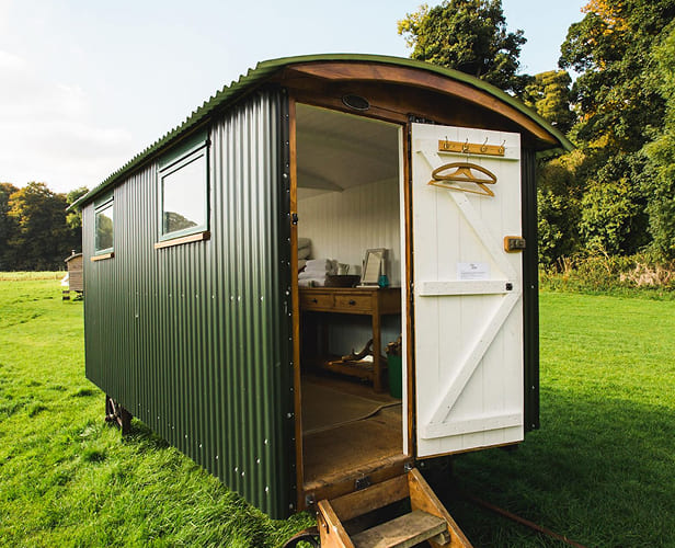 apple shepard's hut exterior